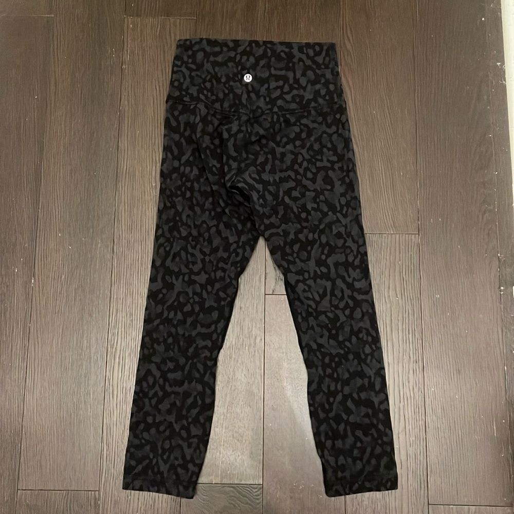 LULULEMON LEGGINGS